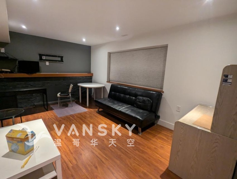 250306143506_home photoes2.jpg